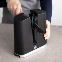 Zwilling V-EDGE knife sharpener: 8cm, black ABS | 32605-000