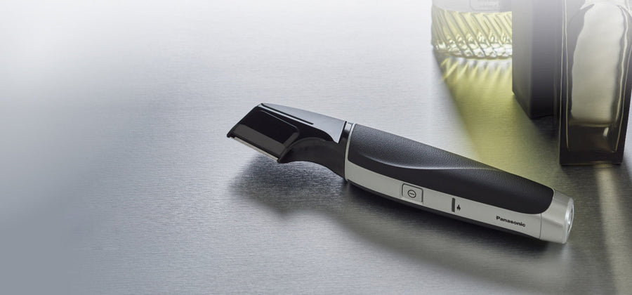 Panasonic 3-in-1 shaver, trimmer, styler |ERGD50K| Auto-Voltage with Comb Attachment